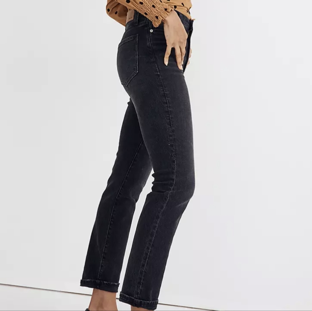 The High-Rise Slim Boyjean in Darrel Wash